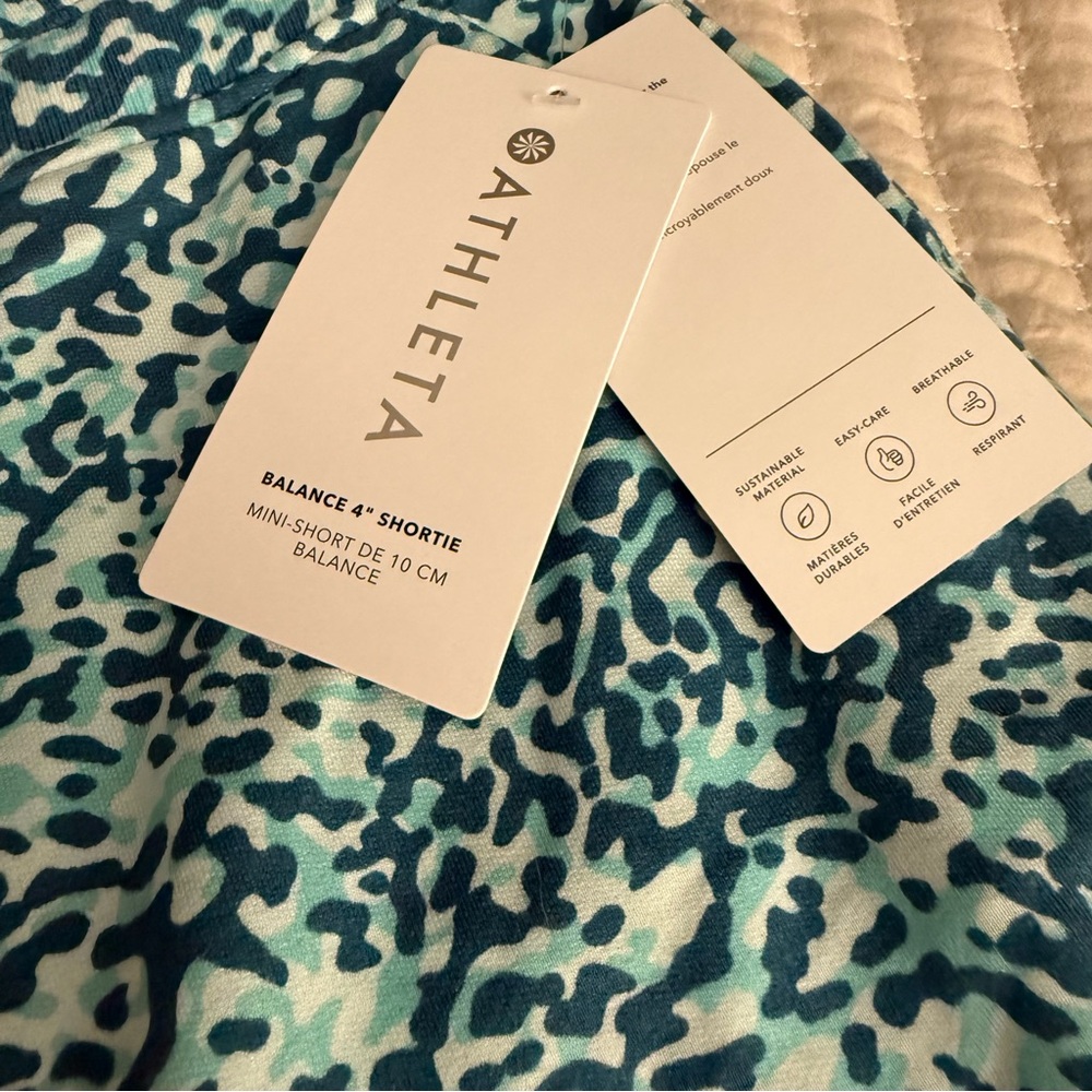 NWT ATHLETA Balance 4” Pull On SHORTIE Active Lounge SHORTS Nirvana Leopard $59 - Picture 11 of 12